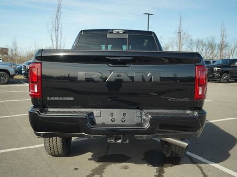 New 2026 RAM 2500 Laramie AWD/4WD image 7