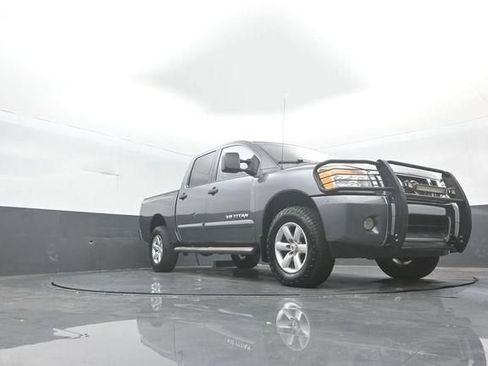 Used 2014 Nissan Titan SV w/ SV Value Truck Package AWD/4WD image 29