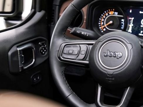 Used 2024 Jeep Wrangler Unlimited Rubicon w/ Technology Group image 57