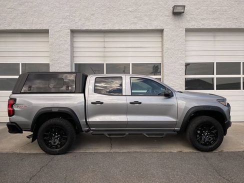 Used 2025 Chevrolet Colorado Trail Boss AWD/4WD image 1