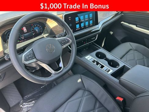 New 2026 Volkswagen Atlas SE FWD image 28