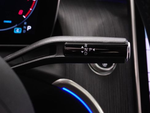 Used 2023 Mercedes-Benz GLC 300 4MATIC image 27