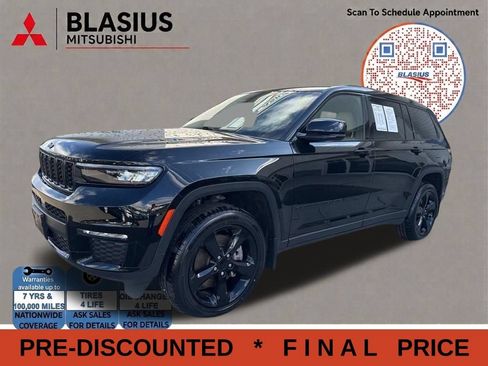 Used 2023 Jeep Grand Cherokee L Limited w/ Black Appearance Package AWD/4WD image 26