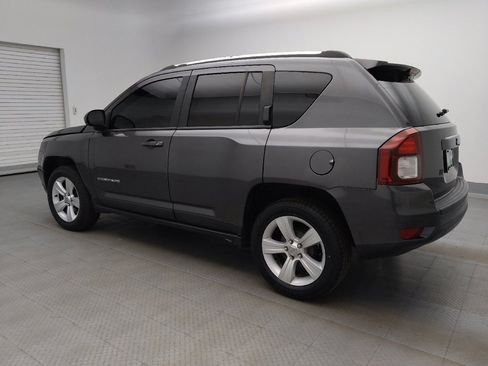 Used 2017 Jeep Compass Sport w/ Power Value Group FWD image 3