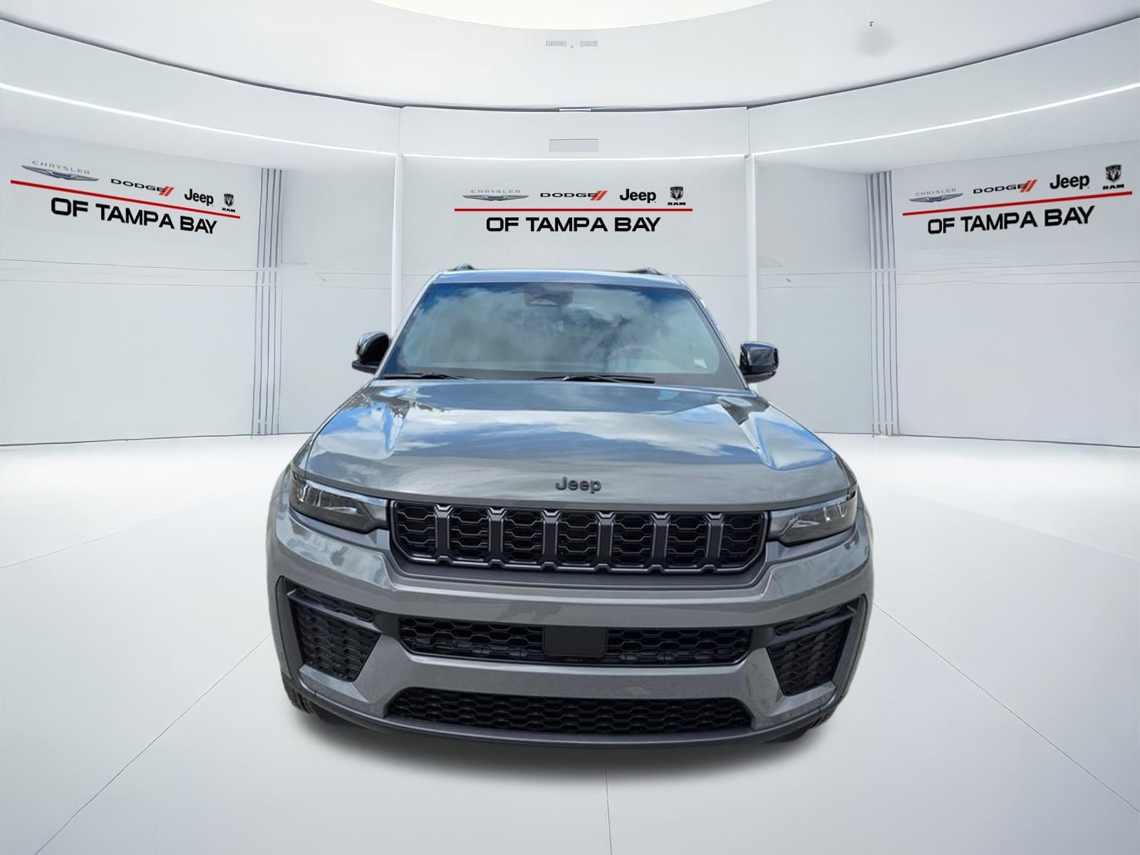 New 2027 Jeep Grand Cherokee Altitude RWD image 8