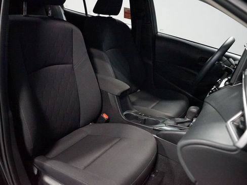 Used 2025 Toyota Corolla LE FWD image 25