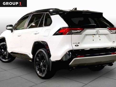 Certified 2025 Toyota RAV4 XSE w/ Weather Package AWD/4WD image 12