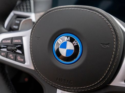 New 2026 BMW X5 xDrive50e w/ M Sport Package image 23