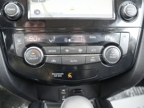 Used 2015 Nissan Rogue SL w/ SL Premium Package image 33