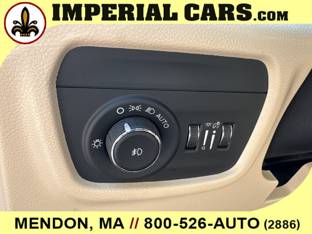 New 2026 Jeep Grand Cherokee Limited w/ Limited Altitude Package AWD/4WD image 16