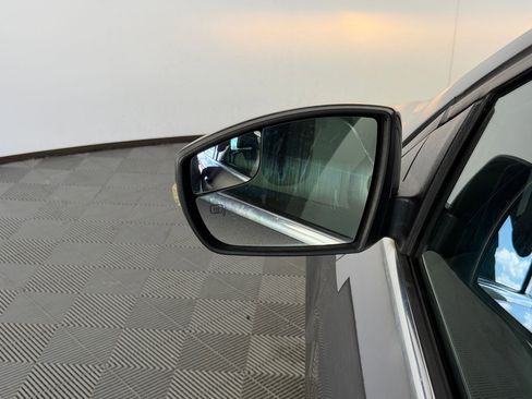 Used 2014 Ford Focus Titanium FWD image 18