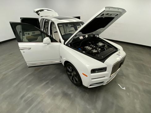 Used 2019 Rolls-Royce Cullinan AWD/4WD image 57