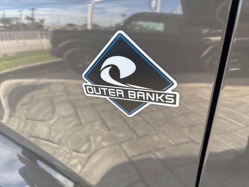 Used 2025 Ford Bronco Outer Banks image 5