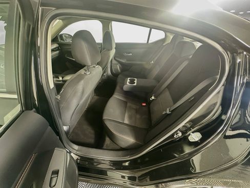 Used 2025 Nissan Sentra SR FWD image 26