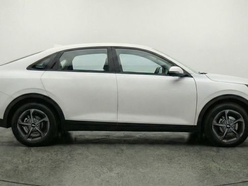 Used 2025 Kia K4 FWD image 11