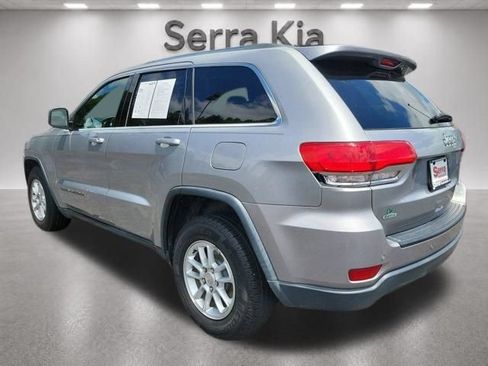 Used 2018 Jeep Grand Cherokee Laredo RWD image 3