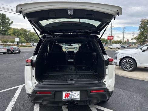 Used 2024 Nissan Pathfinder Rock Creek image 6