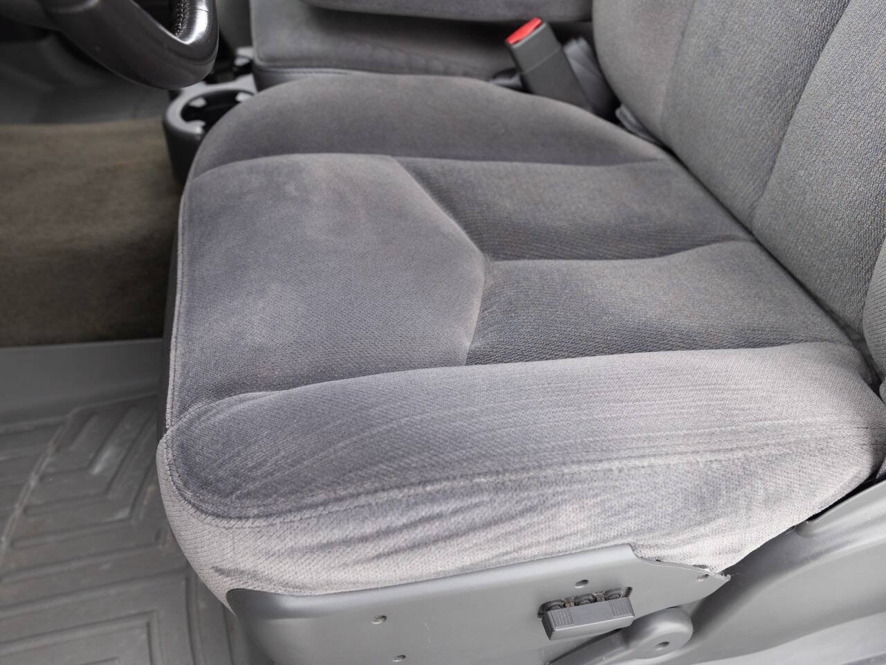 Used 2007 GMC Sierra 3500 2WD Crew Cab image 25