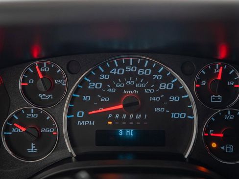New 2026 Chevrolet Express 2500 Extended w/ Driver Convenience Package RWD image 36