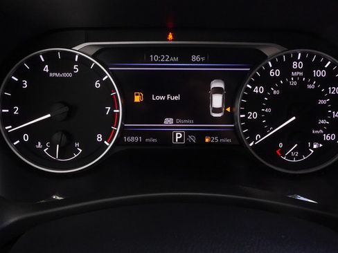 Used 2025 Nissan Sentra SV w/ All-Weather Package FWD image 14
