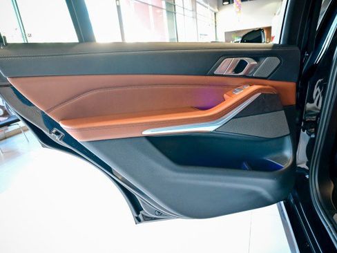 Used 2023 BMW X7 xDrive40i w/ Executive Package image 21