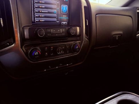 Used 2017 Chevrolet Silverado 1500 LT w/ Texas Edition RWD image 16