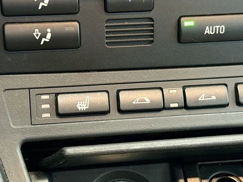 Used 2006 BMW M3 Convertible image 21