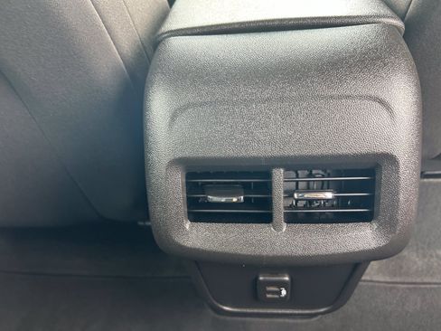 Certified 2024 Chevrolet Equinox LT FWD image 15