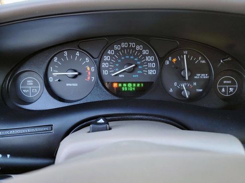 Used 2002 Buick Regal LS w/ LS Premium Pkg image 37