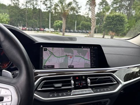 Used 2020 BMW X7 xDrive40i w/ Premium Package AWD/4WD image 21