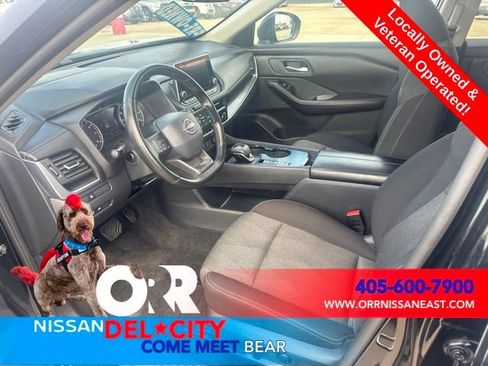 Used 2025 Nissan Rogue SV FWD image 13