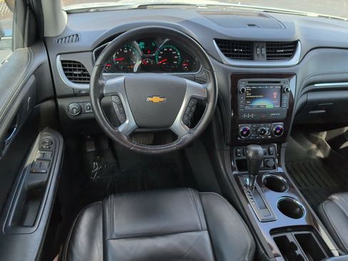 Used 2015 Chevrolet Traverse LT w/ LPO, 'HIT The Road' Package FWD image 29
