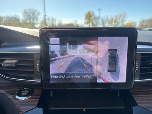 Used 2021 Ford Explorer Limited w/ Equipment Group 301A image 16