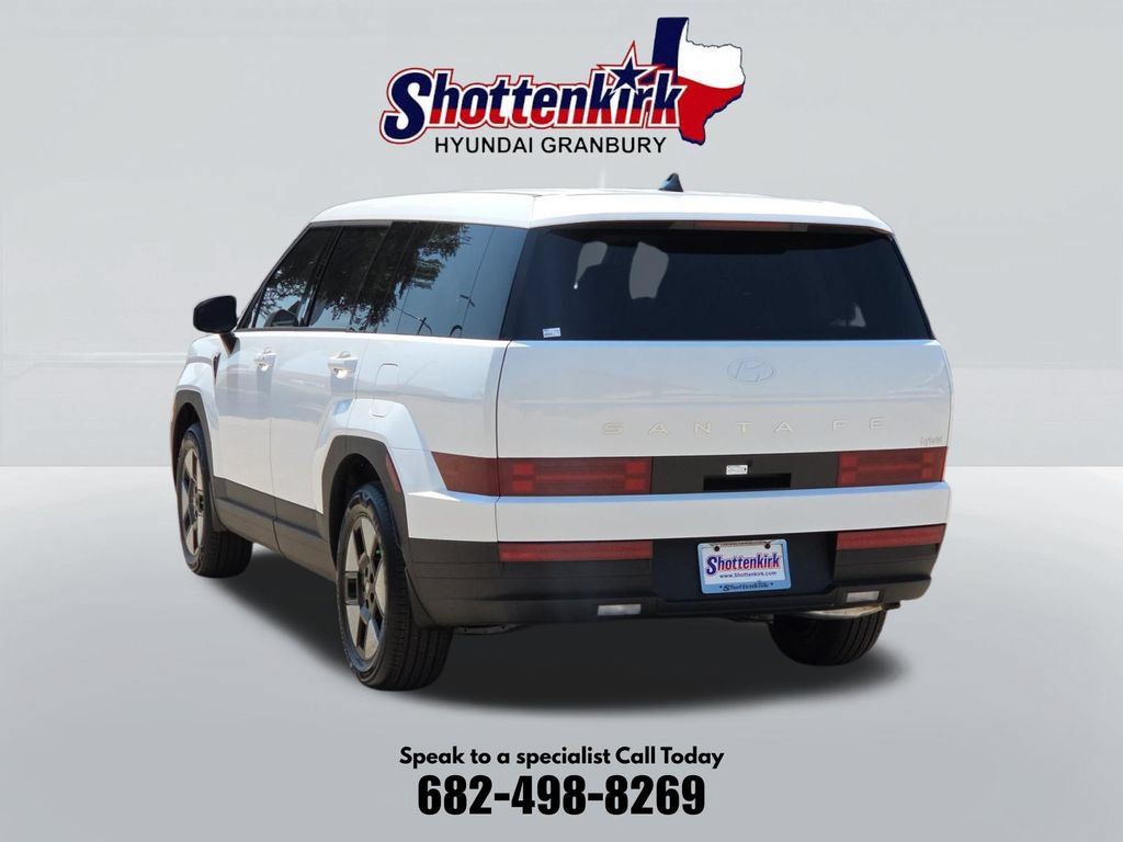 Used 2026 Hyundai Santa Fe SE FWD image 8