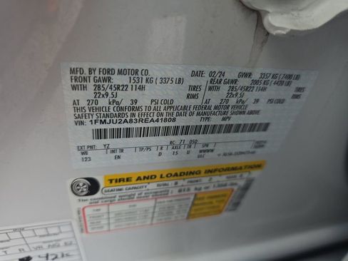 Used 2024 Ford Expedition Limited image 23