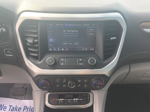 Used 2021 GMC Acadia SLE w/ Driver Convenience Package FWD image 11