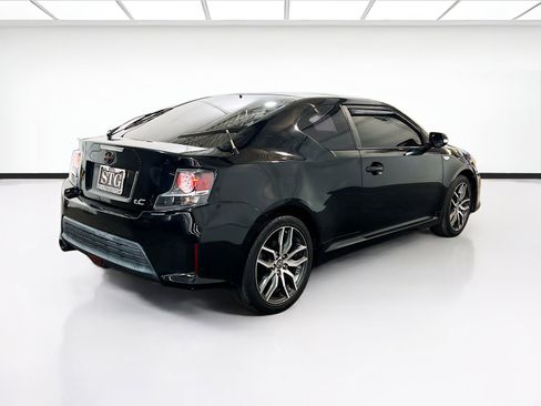 Used 2016 Scion tC image 4