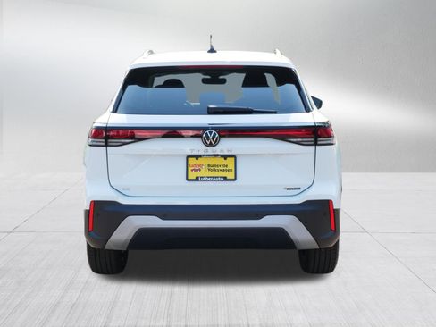 Certified 2025 Volkswagen Tiguan SE AWD/4WD image 6