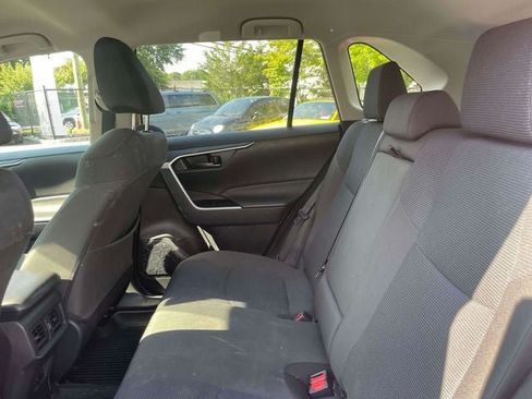 Used 2025 Toyota RAV4 LE AWD/4WD image 14