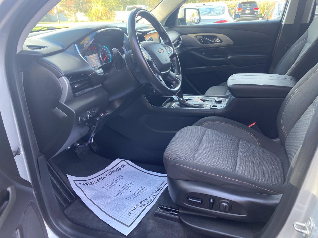 Used 2020 Chevrolet Traverse LT AWD/4WD image 12