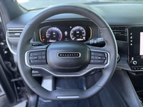Used 2024 Jeep Wagoneer Series III AWD/4WD image 16