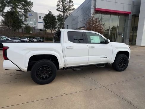 New 2026 Toyota Tacoma SR5 image 7