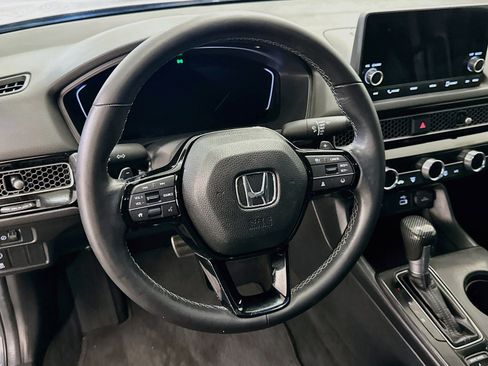 Used 2024 Honda Civic Sport image 18