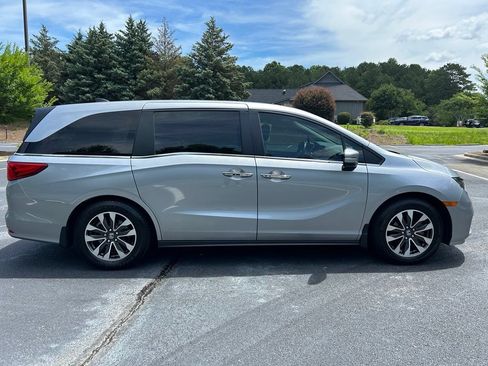 Used 2021 Honda Odyssey EX-L image 22