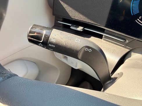 Used 2026 Hyundai Kona SEL Sport FWD image 19