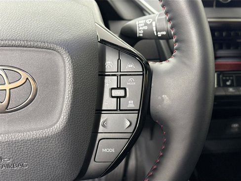 Certified 2025 Toyota Prius XSE image 18