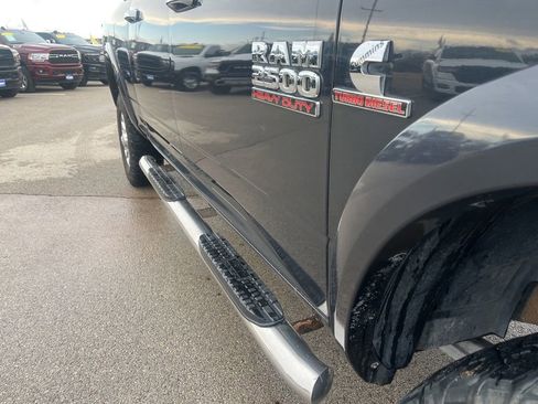 Used 2018 RAM 2500 Laramie AWD/4WD image 11