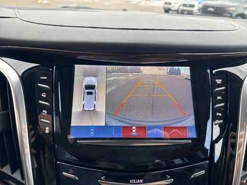 Used 2020 Cadillac Escalade ESV Premium Luxury w/ LPO, Radiant Package image 41