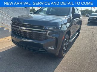 Used 2022 Chevrolet Suburban RST w/ Luxury Package AWD/4WD video 1