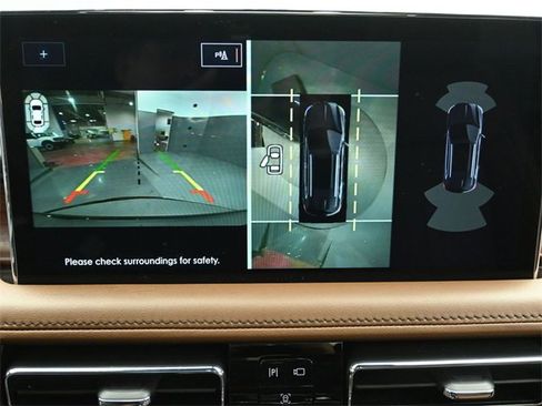 Certified 2023 Lincoln Nautilus Reserve w/ Equipment Group 202A image 17